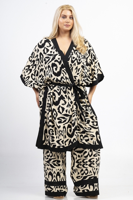 Curviss kimono animal print