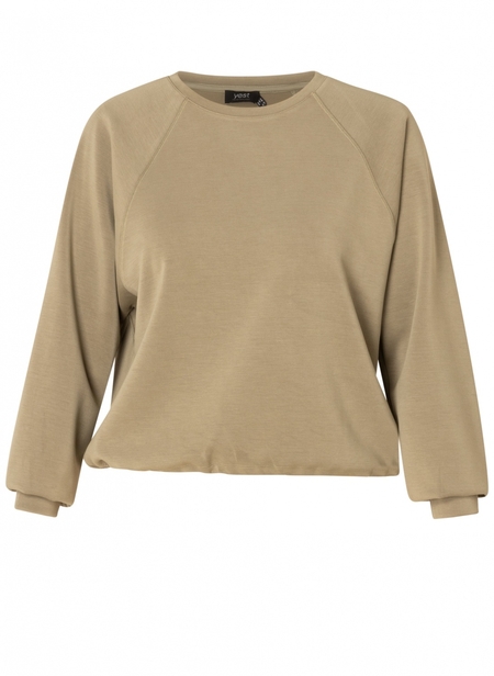 Yest Curve sweater Gabriela