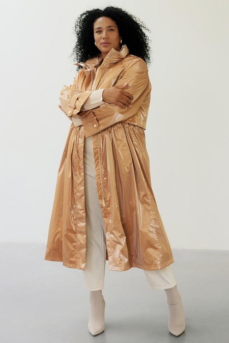 Yest Curve jas Cybele