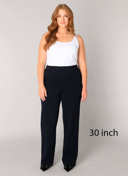 Base Level Curvy broek Yorinthe