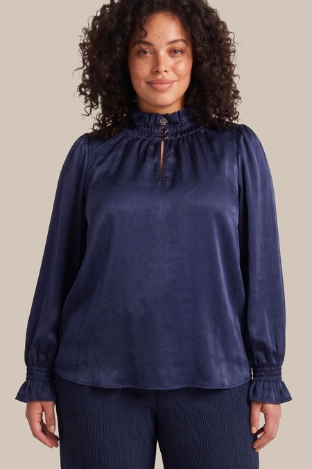 Exxcellent top Tindra