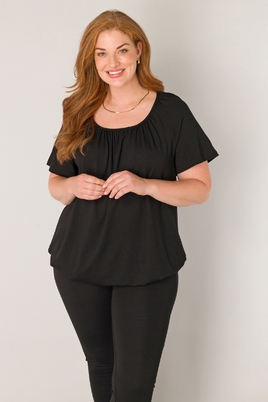 Base Level Curvy shirt Yoni