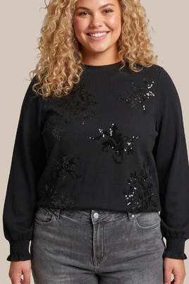 Exxcellent sweater Solena