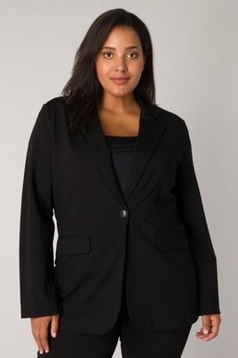 Base Level Curvy blazer Yacey