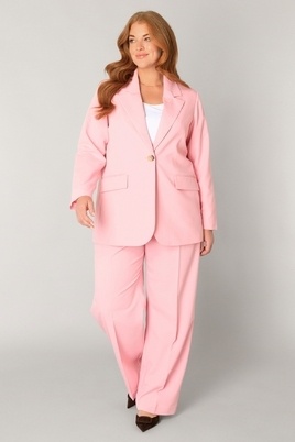 Base Level Curvy blazer Yelena