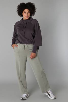 YESTA tregging Selena